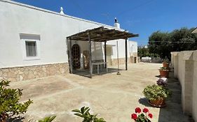 Trulli Lupoli In Valle D Itria