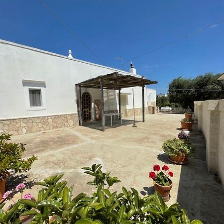 Trulli Lupoli In Valle D Itria Cisternino Extérieur photo