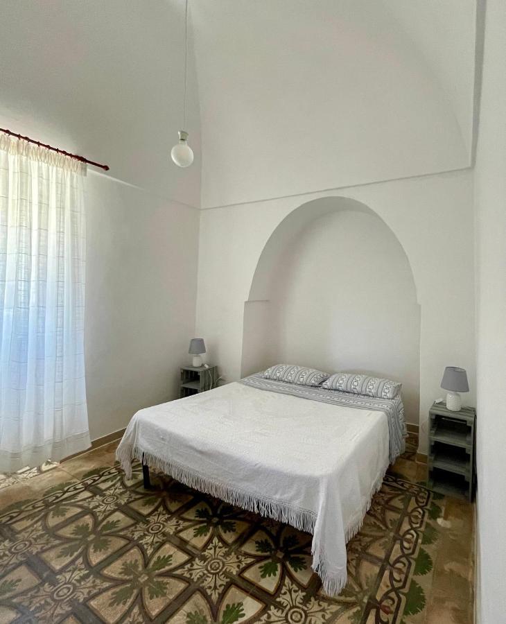Trulli Lupoli In Valle D Itria Cisternino Extérieur photo