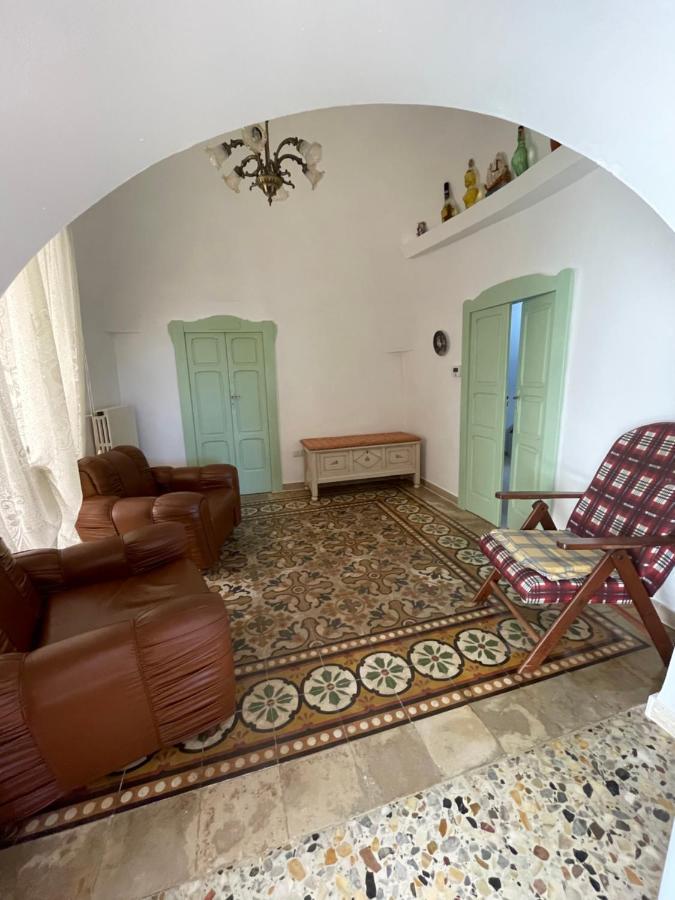 Trulli Lupoli In Valle D Itria Cisternino Extérieur photo